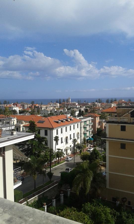 Villa Virginia Bordighera Buitenkant foto
